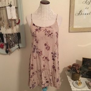 Brandy Melville Slip Dress Nude & Floral Color